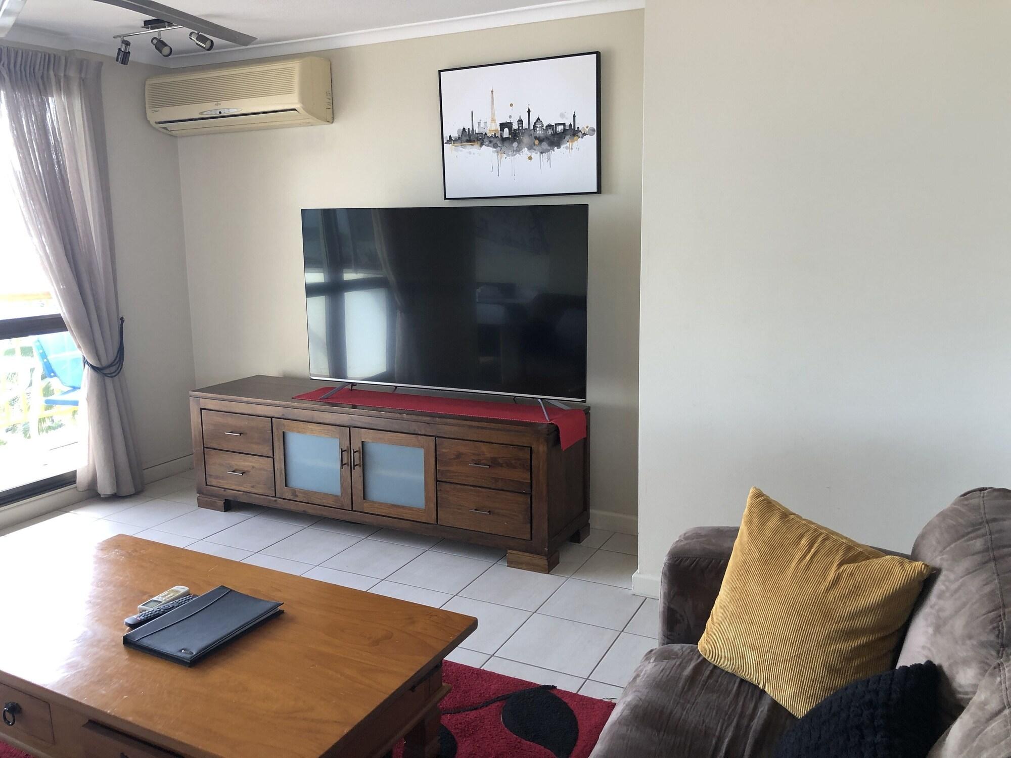 Coral Towers Holiday Suites Cairns Ngoại thất bức ảnh