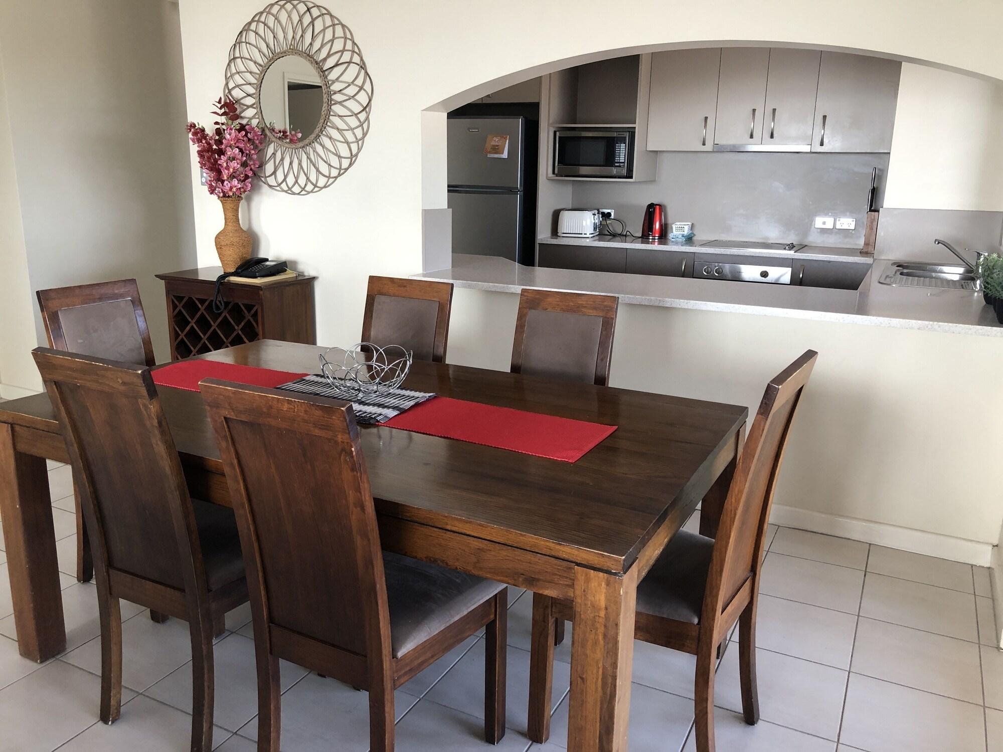 Coral Towers Holiday Suites Cairns Ngoại thất bức ảnh