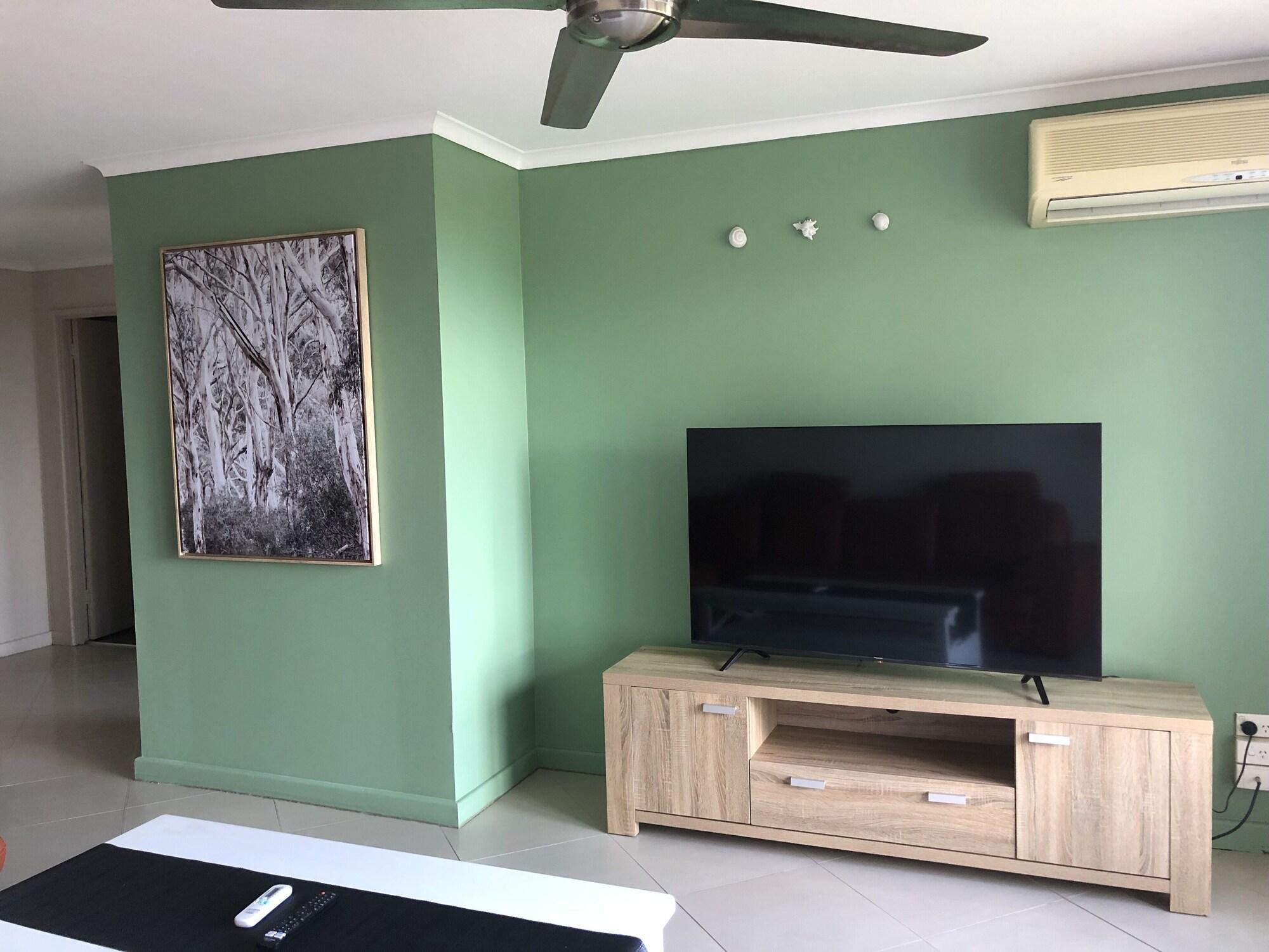 Coral Towers Holiday Suites Cairns Ngoại thất bức ảnh